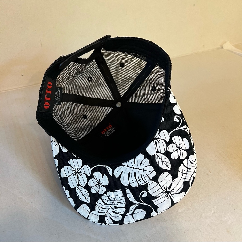 UC Santa Cruz UCSC Unisex Trucker Hat Cap Black Hawaiian Adjustable Like New. - Picture 5 of 7